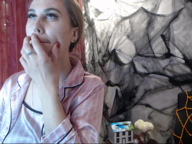 Live sex webcam photo for CloverTesla #270891386