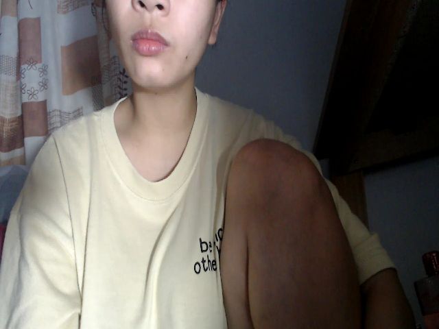 Live sex webcam photo for HotpukiLuver #270896156