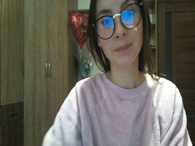 Live sex webcam photo for MisssSun #270891679