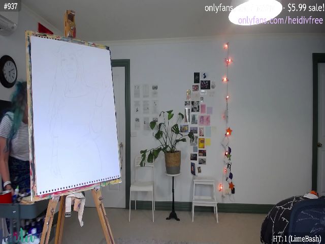 Live sex webcam photo for heidiv #270886768