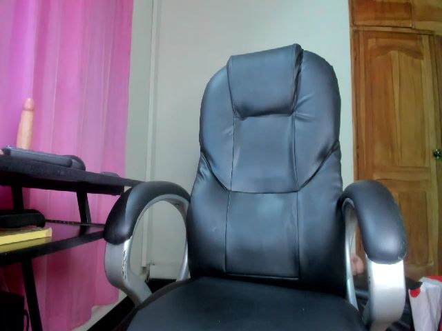 Live sex webcam photo for Marilyncruz__ #270892471