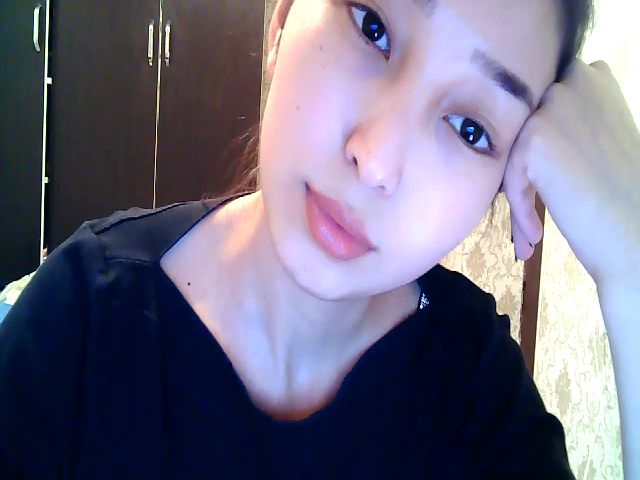 Live sex webcam photo for MissMolly____ #270896255