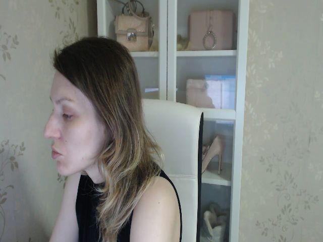 Live sex webcam photo for GlamyWife #270887886