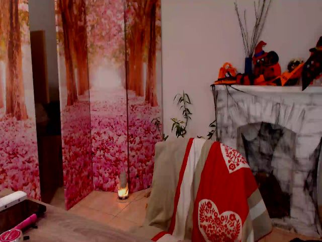 Live sex webcam photo for LiliaCrania #270894691