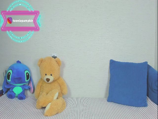 Live sex webcam photo for NymphaLean #270894524