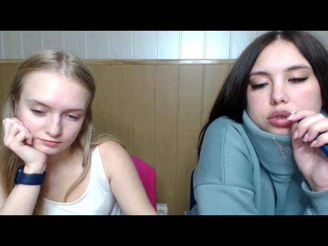 Live sex webcam photo for EmillyWillis #270888716