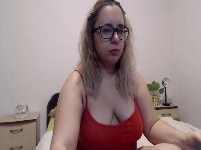 Live sex webcam photo for MichelleRay #270895079