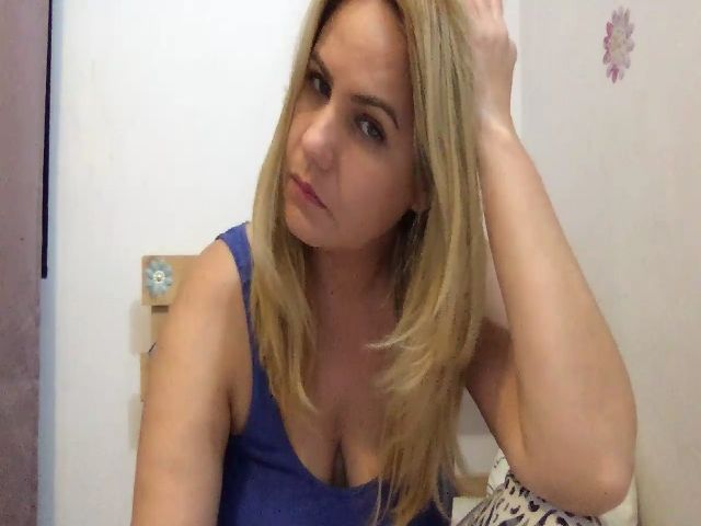 Live sex webcam photo for Sweet_Mady #270885043