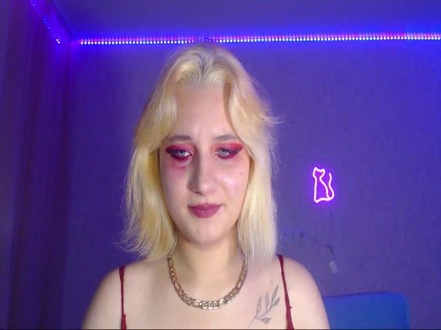 Live sex webcam photo for Star_Laura #270892832