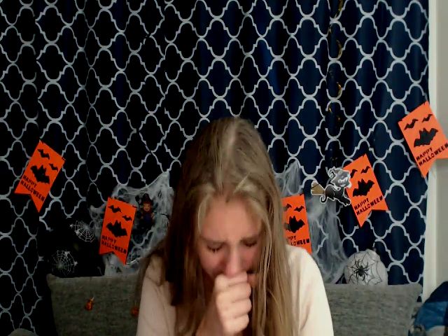 Live sex webcam photo for Aeritta #270888250