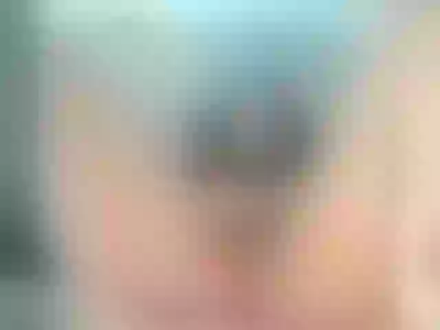 Live sex webcam photo for candy-briana1 #270893258