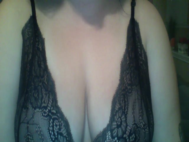 Live sex webcam photo for Clairberry1 #270885113