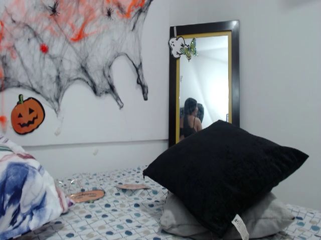 Live sex webcam photo for Eileen__Baker #270892842