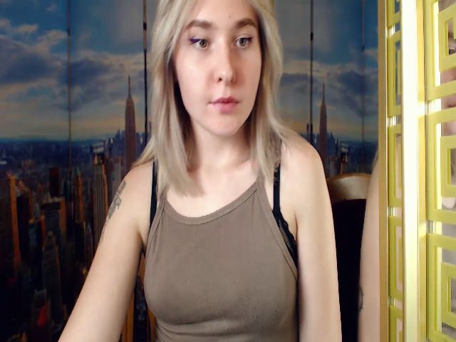 Live sex webcam photo for HannaLismont #270896376