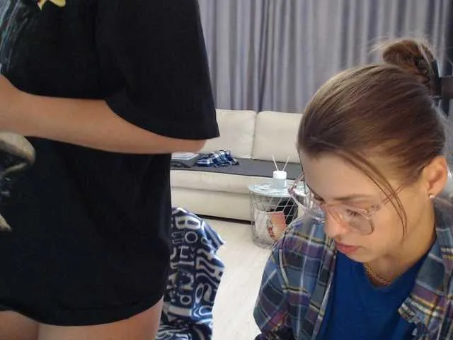 Live sex webcam photo for BugaGirls #270903278