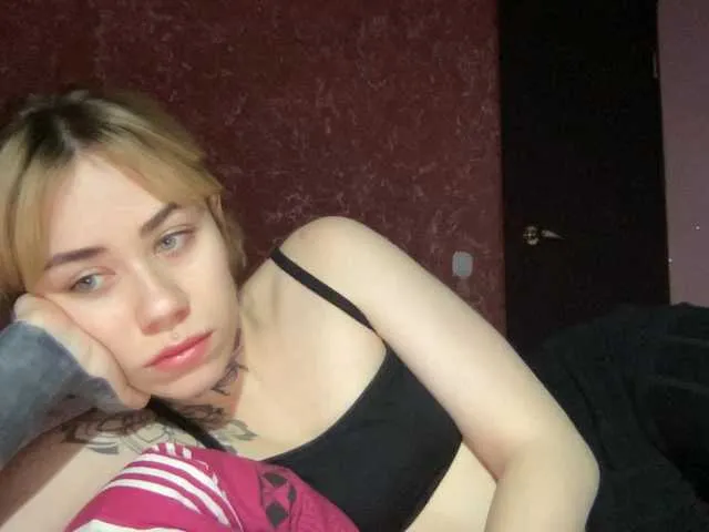 Live sex webcam photo for 669Aleksa669 #270897075
