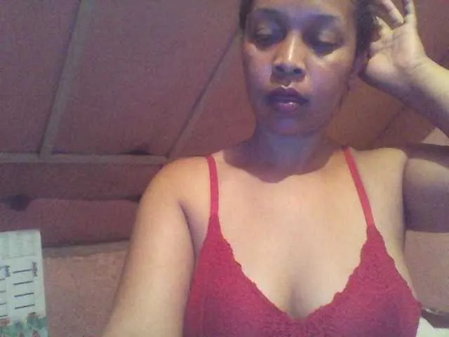 Live sex webcam photo for big-ass-sexy #270897503