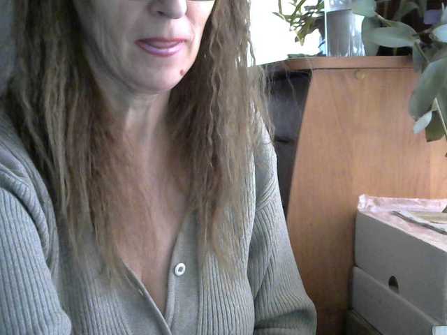 Live sex webcam photo for Sonya48 #270903573