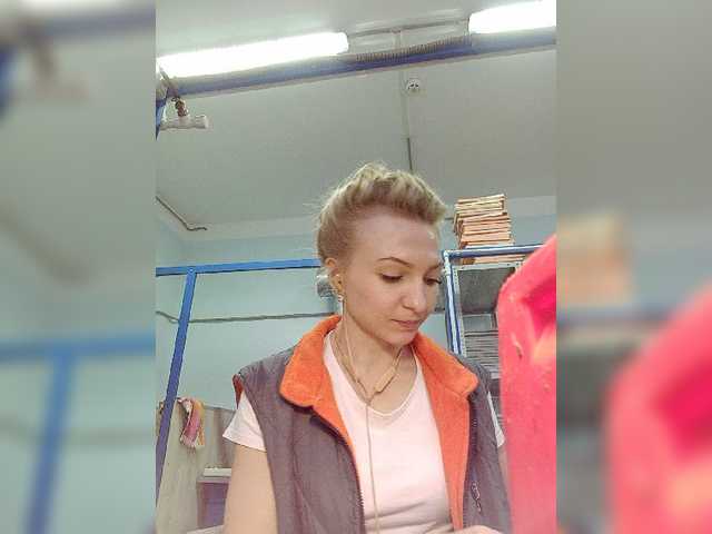 Live sex webcam photo for Anesteishen #270903352