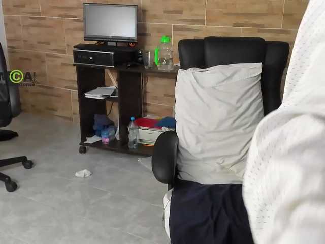 Live sex webcam photo for isabelasweet #270897405