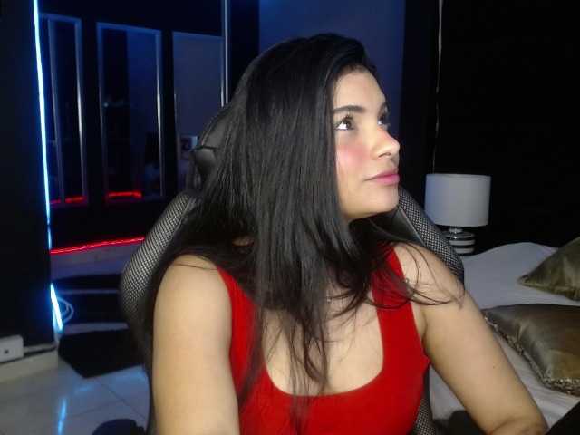 Live sex webcam photo for lolaastars1 #270897651