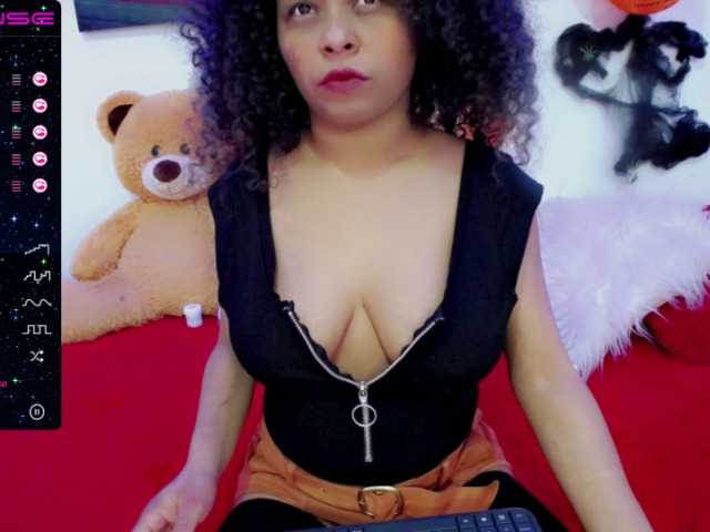 Live sex webcam photo for ANGELROOSE #270900802