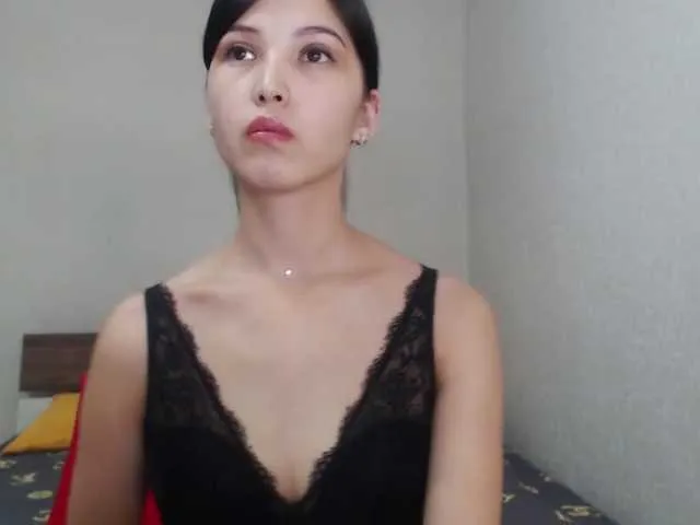 Live sex webcam photo for ShowMGO #270900668