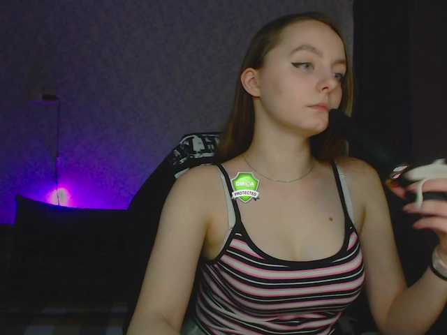 Live sex webcam photo for Littlexterry #270903552