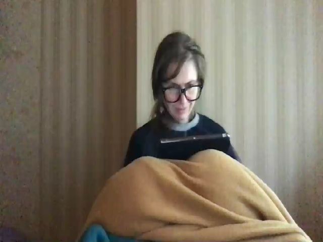 Live sex webcam photo for A_Girlie #270901672