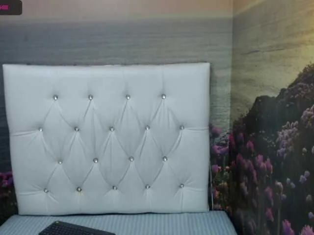 Live sex webcam photo for JuliaReeves #270904130