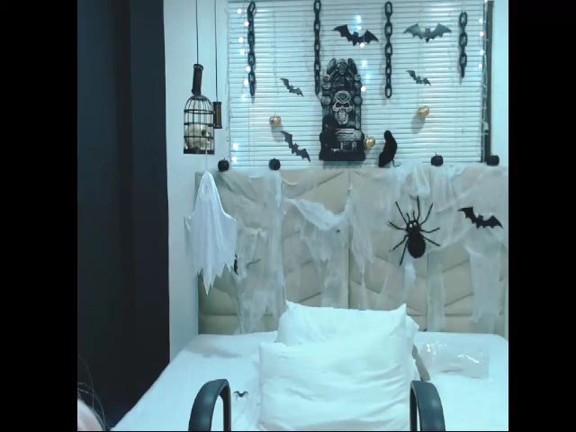 Live sex webcam photo for ShenLong3 #270909834