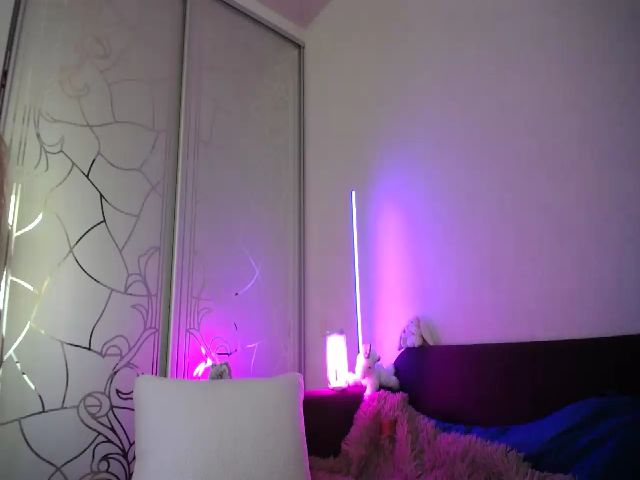 Live sex webcam photo for Vodka_Queen #270905052