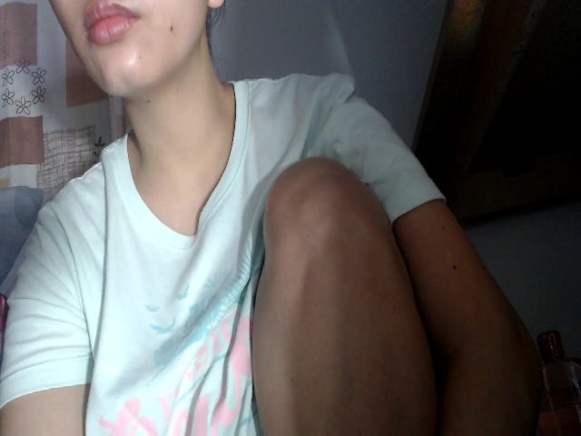 Live sex webcam photo for HotpukiLuver #270910058
