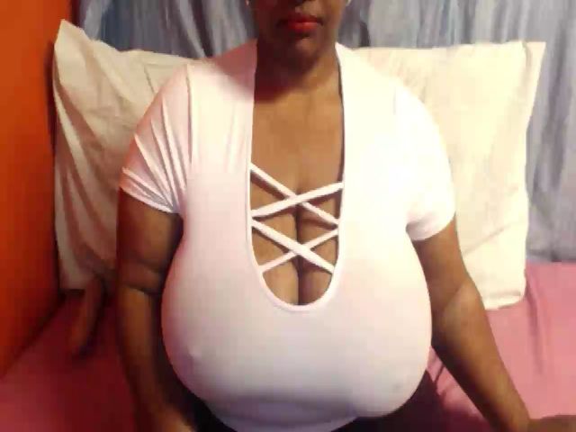 Live sex webcam photo for Sweetnozie #270902163