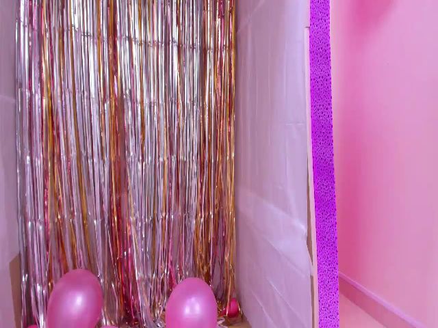 Live sex webcam photo for Sandybenson_ #270906440