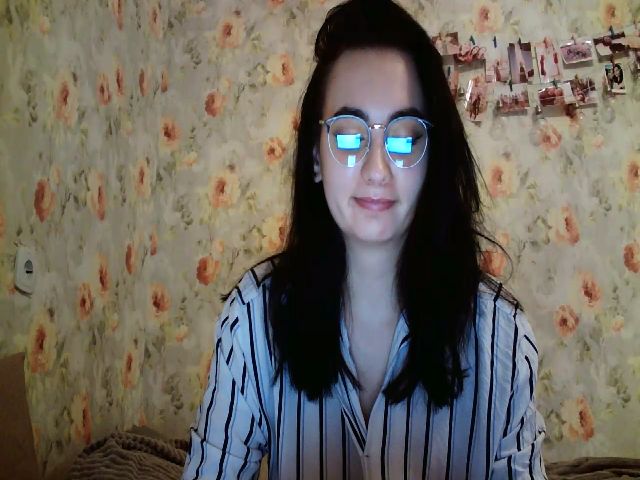 Live sex webcam photo for lolly_hollyy #270908405