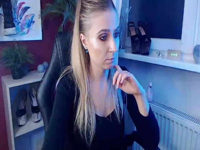 Live sex webcam photo for StarALENA #270907227