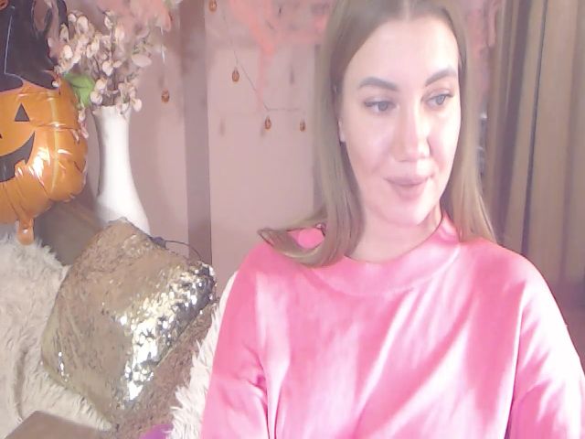 Live sex webcam photo for Kelly7B #270907916