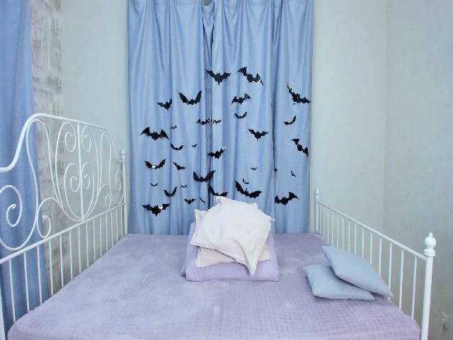 Live sex webcam photo for O1iv1a #270906429