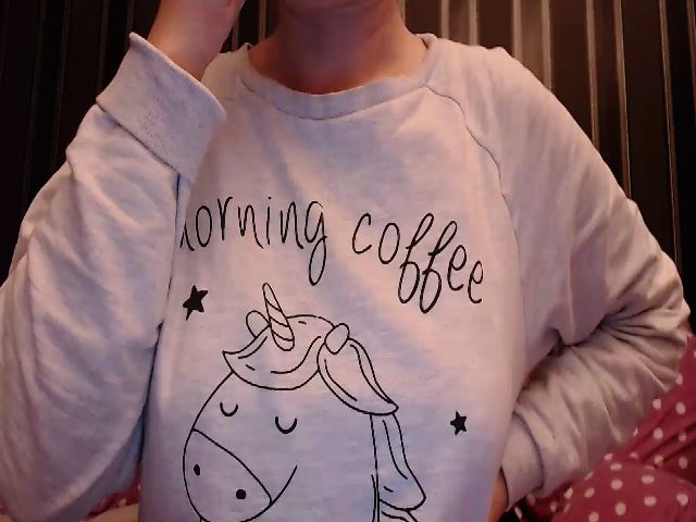 Live sex webcam photo for Bite_Me__ #270899098