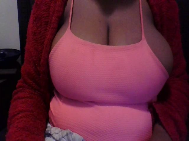 Live sex webcam photo for TheMajestibbb #270902496