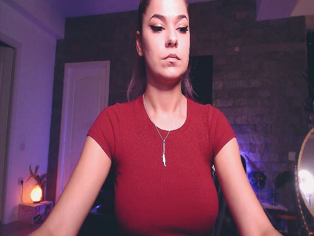 Live sex webcam photo for CurlyAmeli #270905769