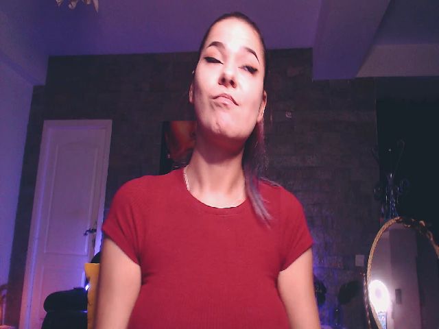 Live sex webcam photo for CurlyAmeli #270906377