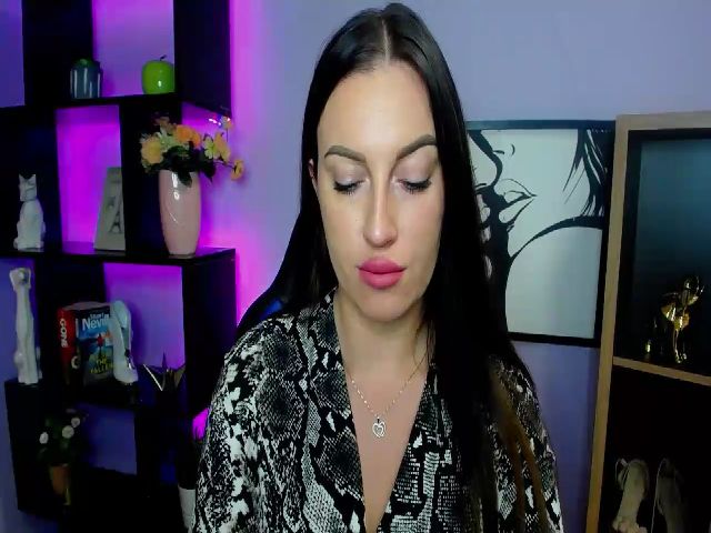 Live sex webcam photo for MintAManda #270901238