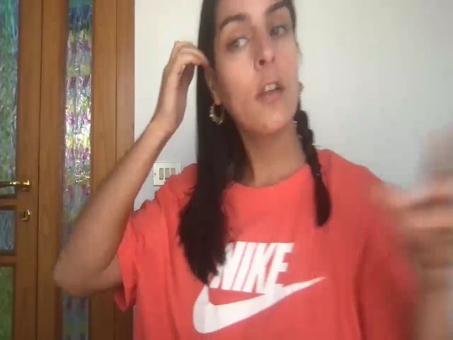 Live sex webcam photo for Cami_coquine #270902719