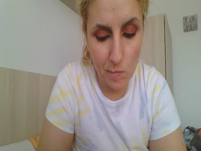Live sex webcam photo for squirtvicky #270902786