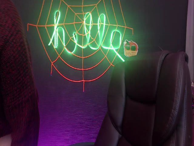 Live sex webcam photo for DinaD #270904393