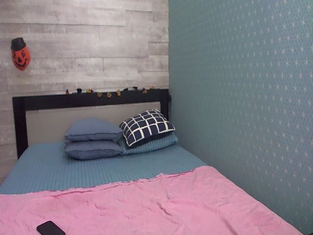 Live sex webcam photo for HugeBoobsErin #270898978