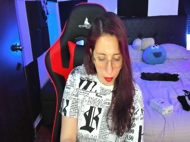 Live sex webcam photo for Ursula_fire #270910184