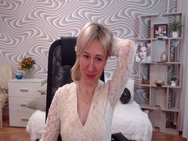 Live sex webcam photo for SvenIsolde #270909274